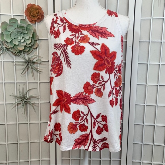 LOFT Tops - Loft Floral Tank Tee